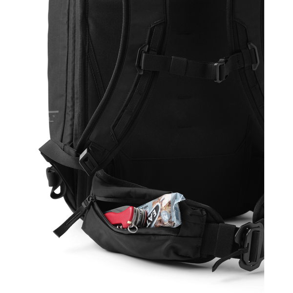 DB Journey Backcountry Backpack 25L Black Out-Black Sheep Skate Shop
