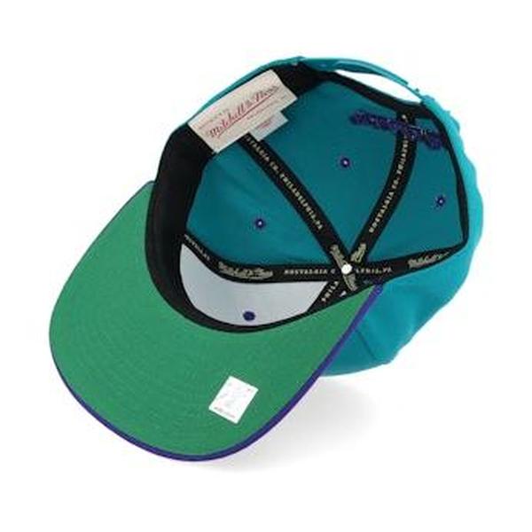 Mitchell & Ness Charlotte Hornets Breakthrough HWC Snapback Hat Teal - Purple-Black Sheep Skate Shop