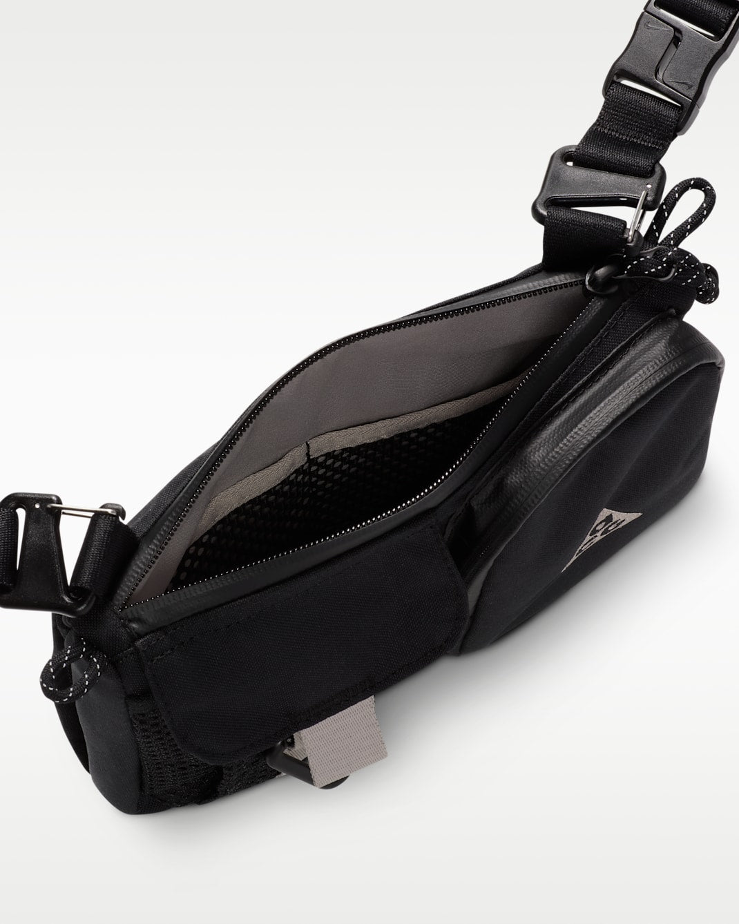 Nike ACG "Daymax" Crossbody Shoulder Bag 3L Black