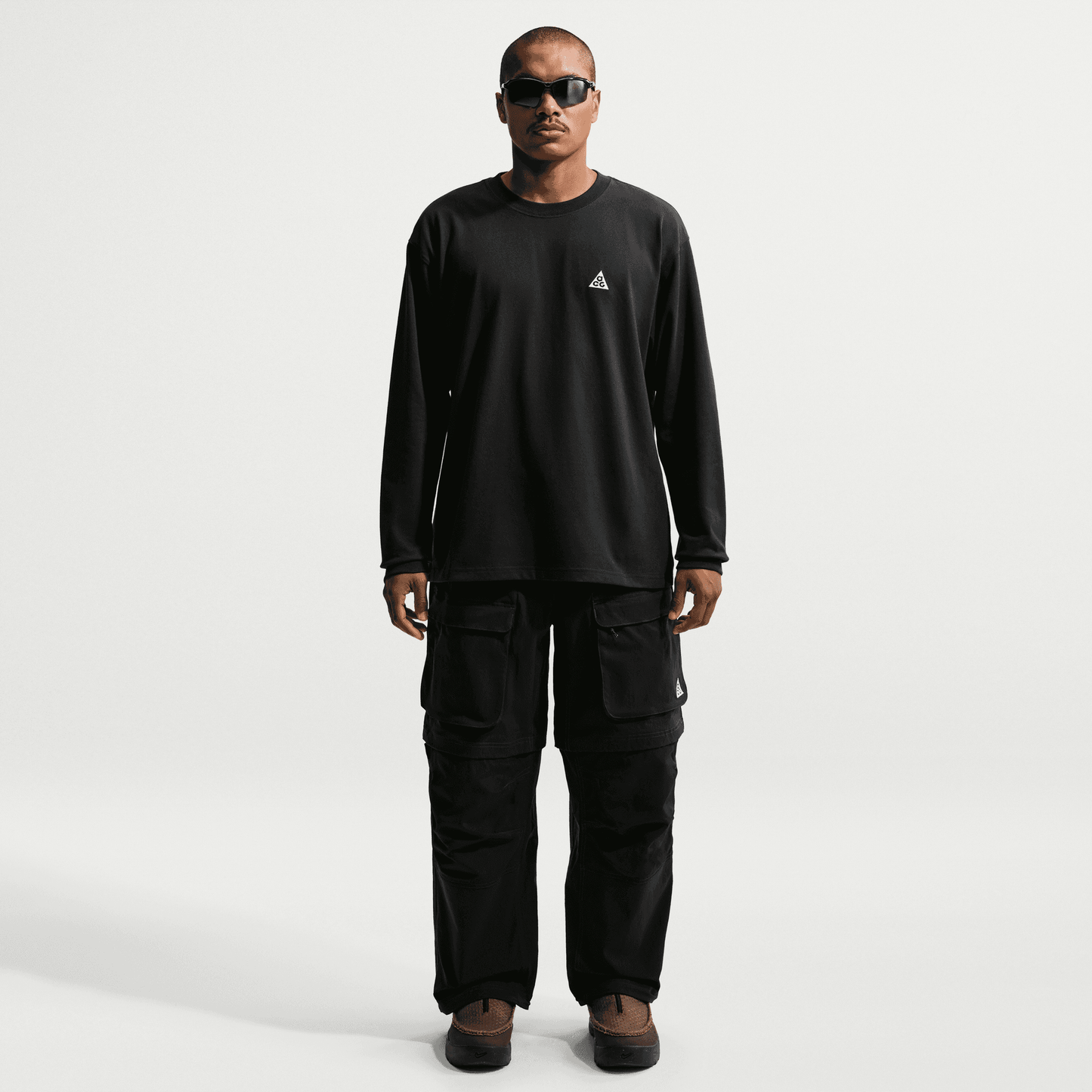 Nike ACG "Smith Summit" Zip Cargo Pants Black