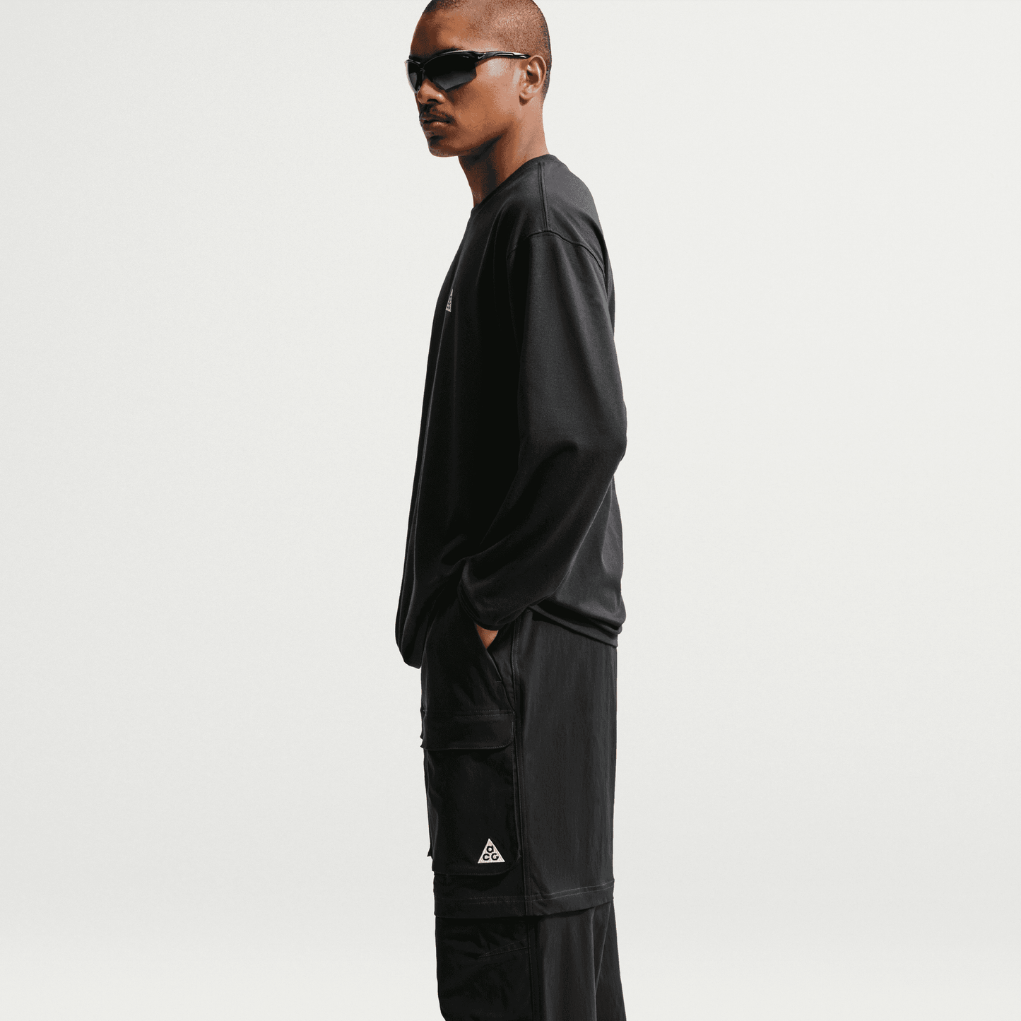 Nike ACG "Smith Summit" Zip Cargo Pants Black