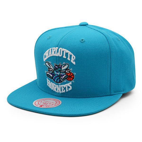 Mitchell & Ness Charlotte Hornets English Dropback Snapback 'teal' in Blue  for Men