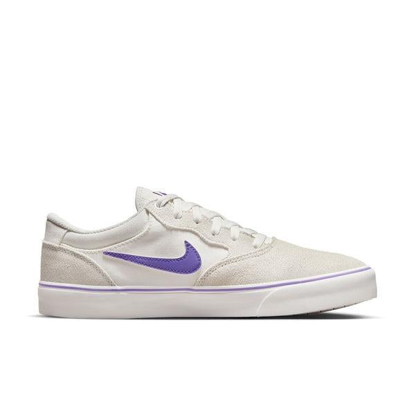 Nike portmore deals 2 white