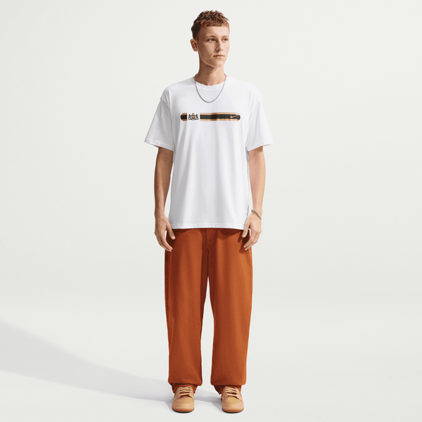 Nike SB Crest Graphic Skate T-Shirt White-Black Sheep Skate Shop