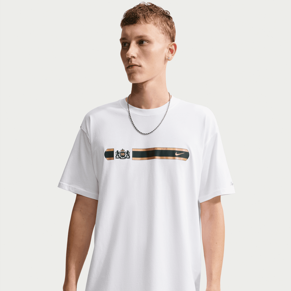 Nike SB Crest Graphic Skate T-Shirt White-Black Sheep Skate Shop