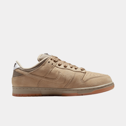 Nike SB Dunk Low Pro B Parachute - Beige-Black Sheep Skate Shop