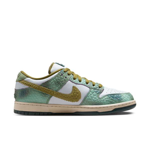 Nike SB Dunk Low Pro QS "Chameleon" Oil Green-Desert Moss - White-Black Sheep Skate Shop