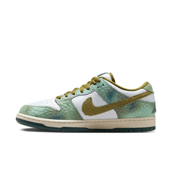 Nike SB Dunk Low Pro QS "Chameleon" Oil Green-Desert Moss - White-Black Sheep Skate Shop