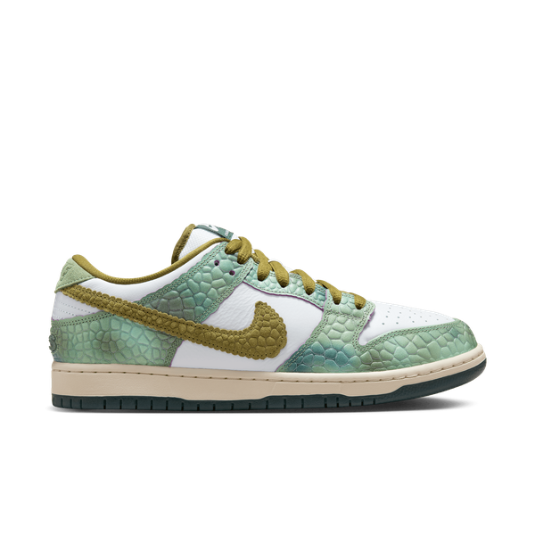 Nike SB Dunk Low Pro QS "Chameleon" Oil Green-Desert Moss - White-Black Sheep Skate Shop