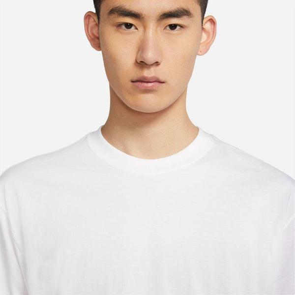 Nike SB Essential Skate T-Shirt White-Black Sheep Skate Shop
