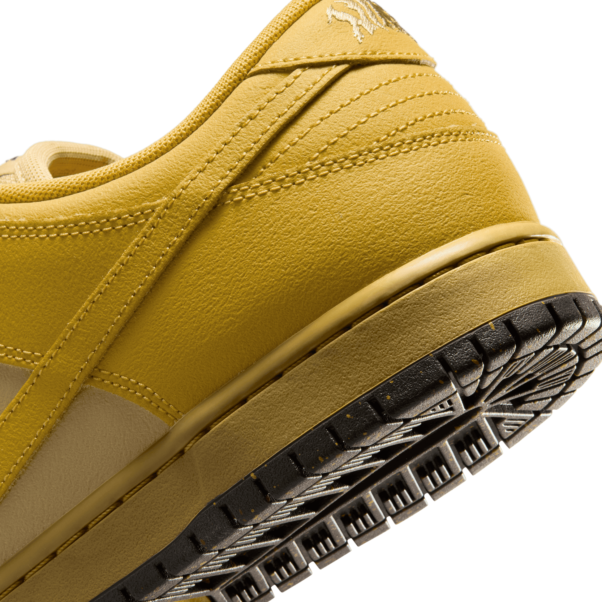 Nike SB "Hatch Chile" Dunk Low Pro WC Saffron Quartz - Pear-Black Sheep Skate Shop