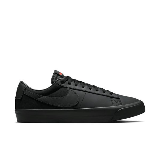 Nike SB Zoom Blazer Low PRO GT ISO "Triple Black" Black - Black - Black-Black Sheep Skate Shop