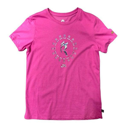 Nike SB x Rayssa Leal Women's Skate T-Shirt Pinkfire-Black Sheep Skate Shop
